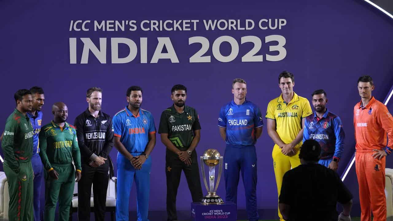 Australia captain Pat Cummins with the Cricket World Cup tropht.