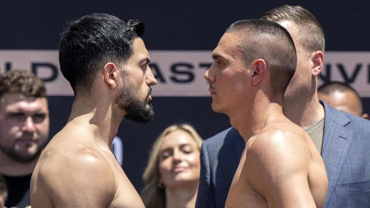 Brian Mendoza (l) and Tim Tszyu.