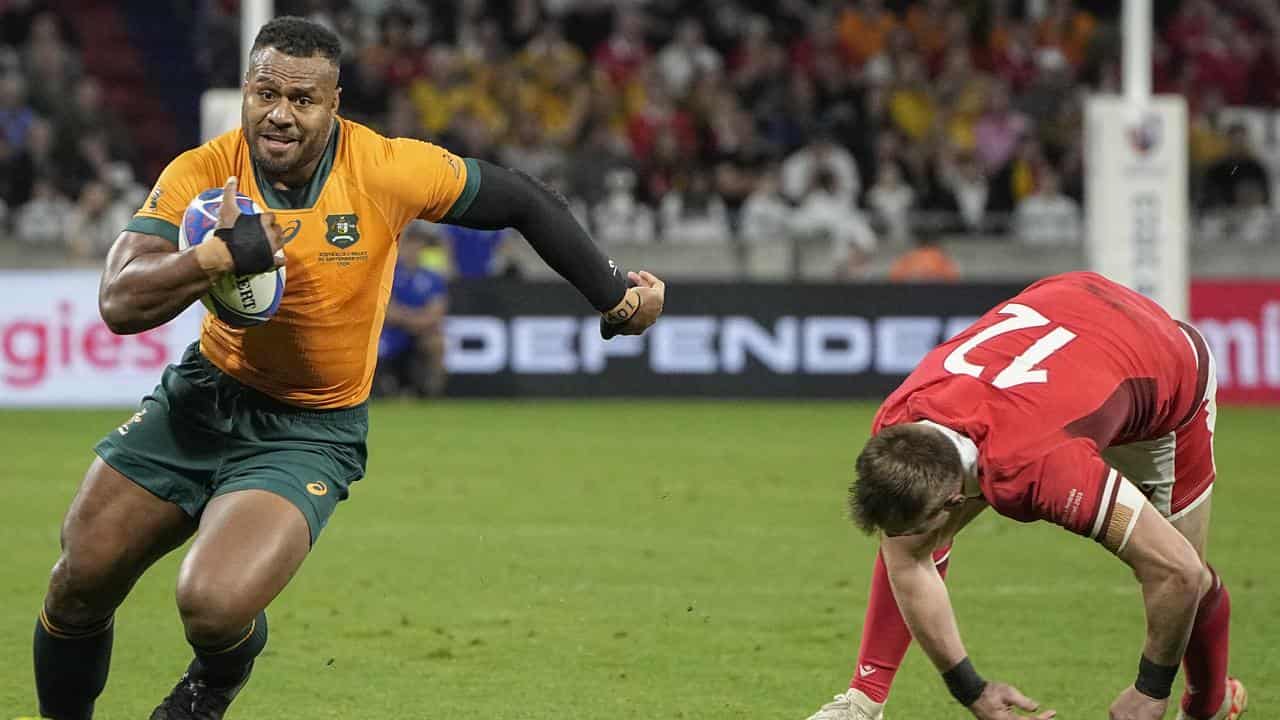 Wallabies player Samu Kerevi (left)