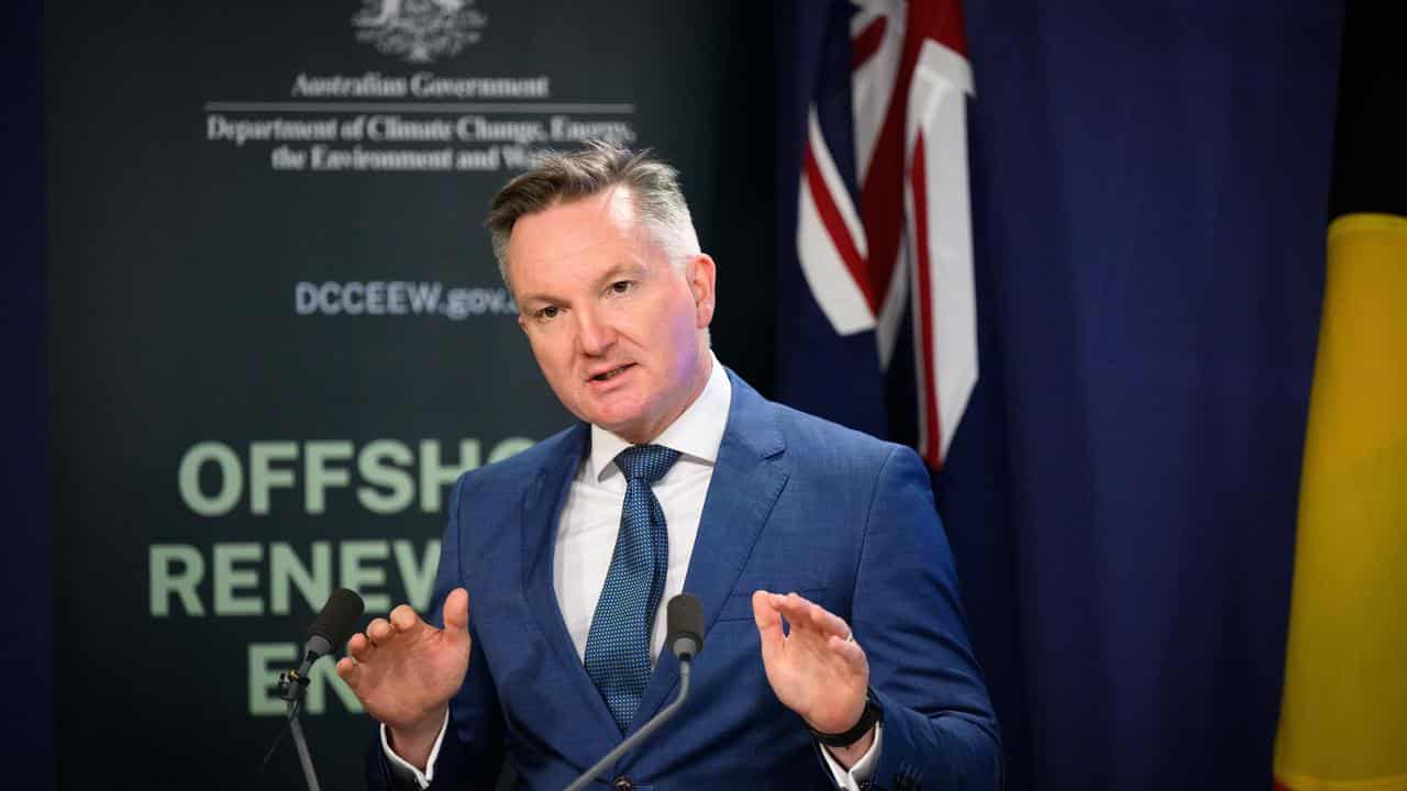 Chris Bowen 