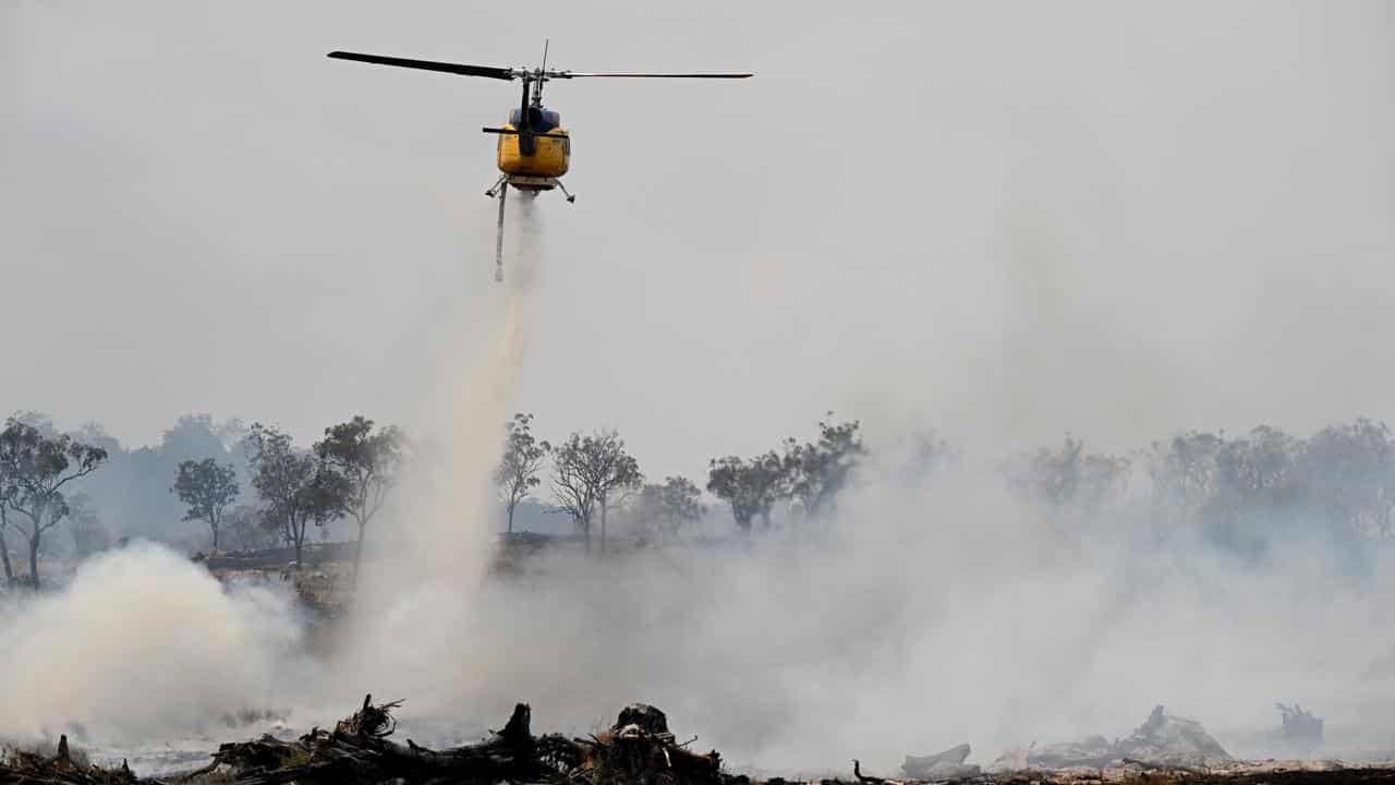 A water-bombing helicopter near Dalveen.