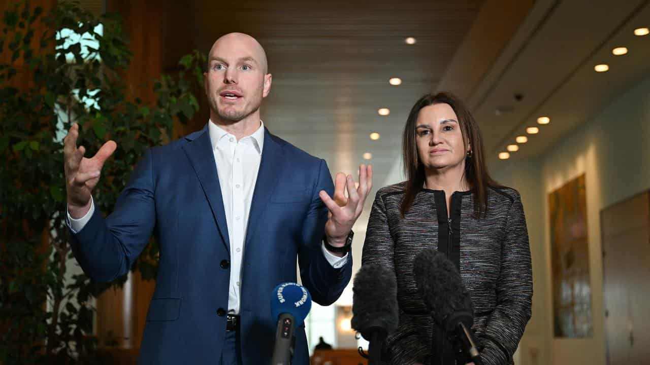 Senators David Pocock and Jacqui Lambie