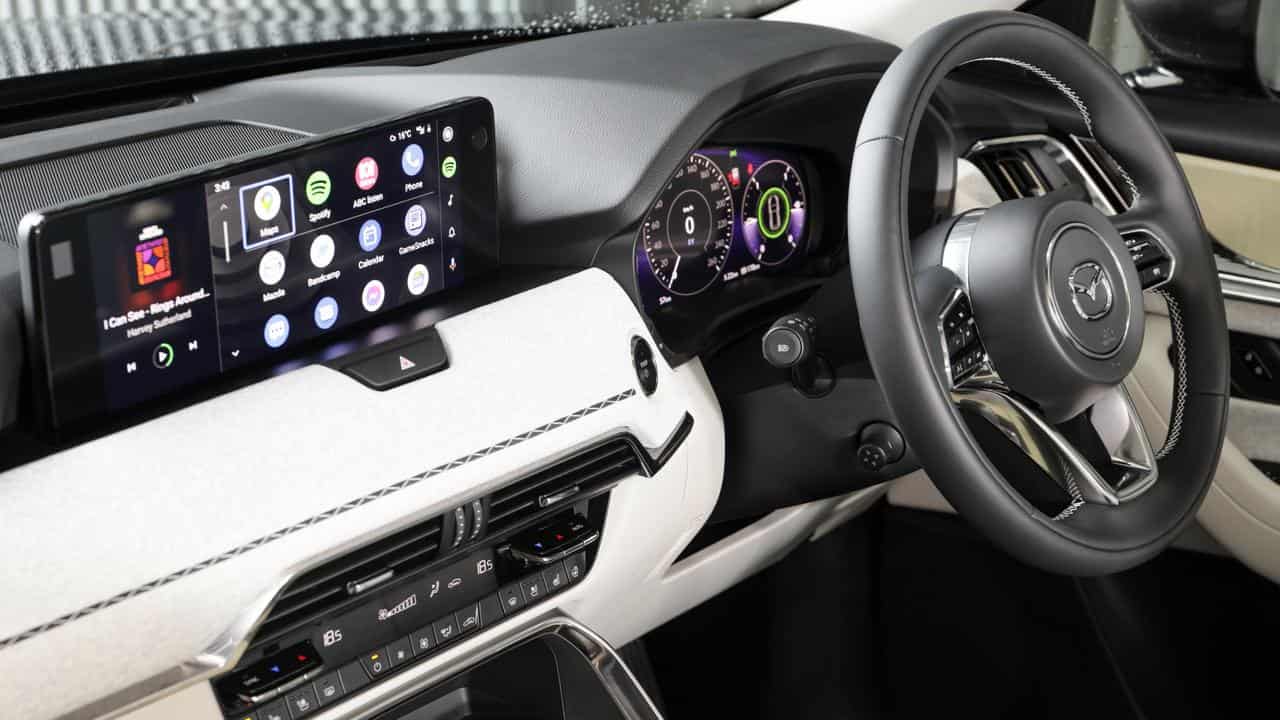 Interior of the CX60