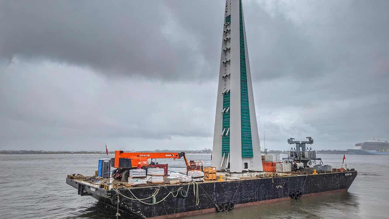 Brisbane's Green Bridge transported along the Brisbane River