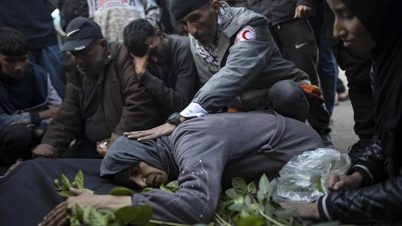  A Palestinian mother mourns her son 