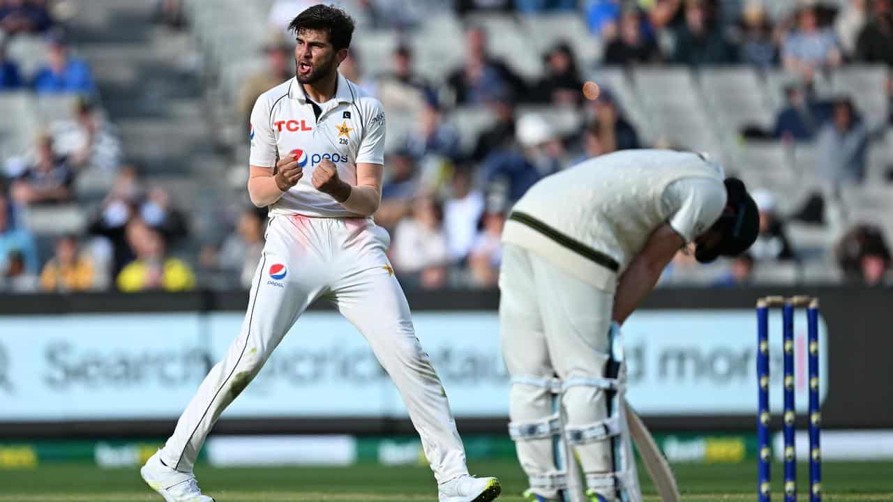 Steve Smith (right) and Pakistan paceman Shaheen Afridi (left).