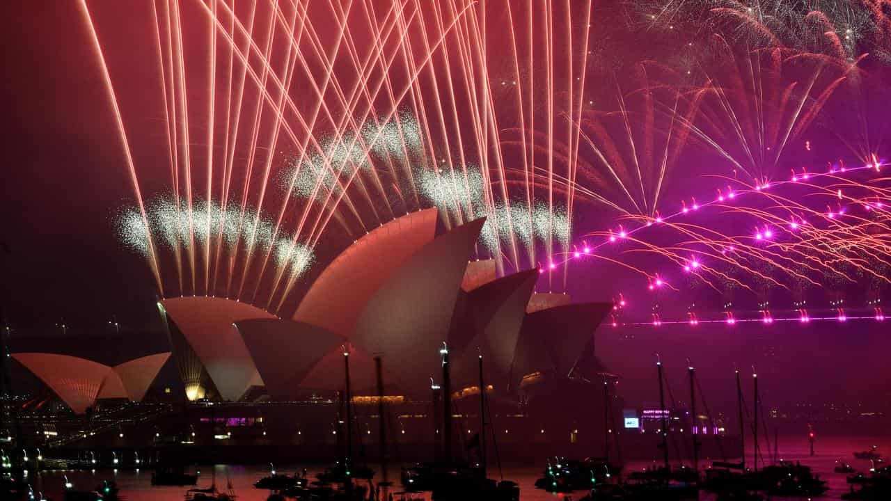 The midnight fireworks over the Sydney Opera House in 2022