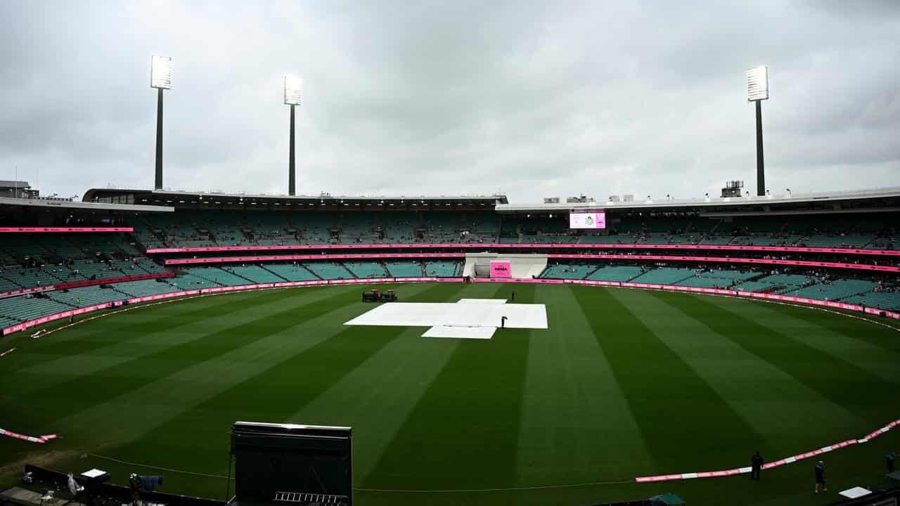 Cover on at SCG