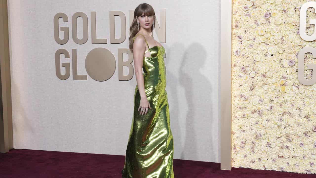 Taylor Swift arrives at the 81st Golden Globe Awards