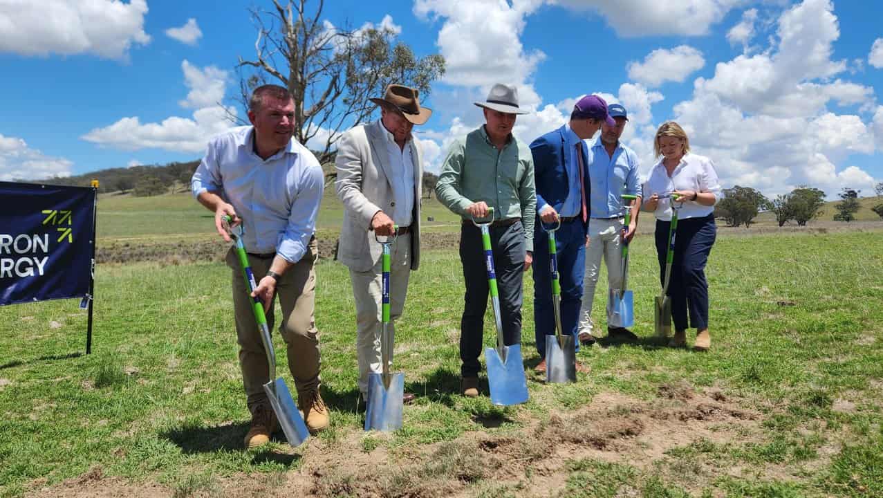 Sod turning at Uungula Wind Farm