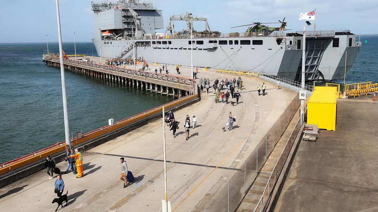 HMAS Choules at the port of Hastings (file)