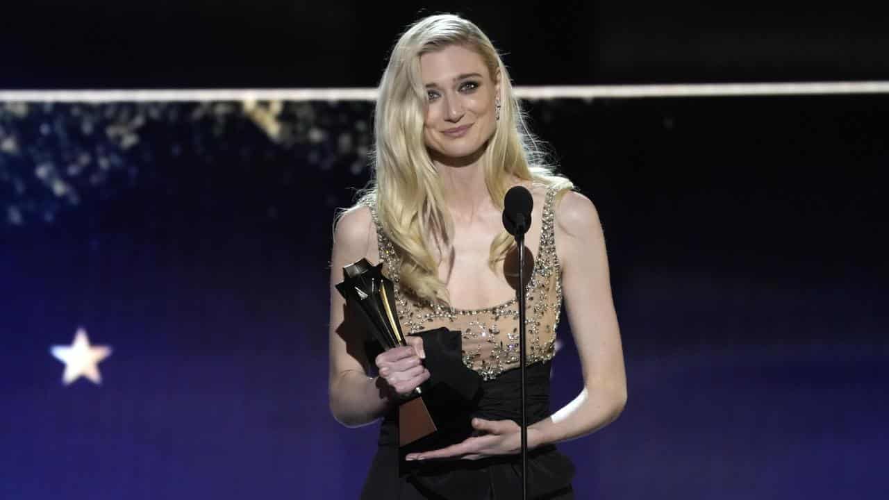 Elizabeth Debicki wins a best supporting actress Critics Choice Award