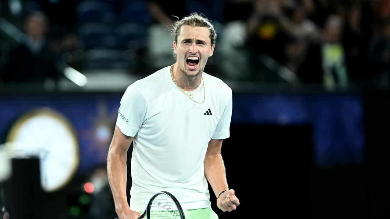 Zverev beats Alcaraz