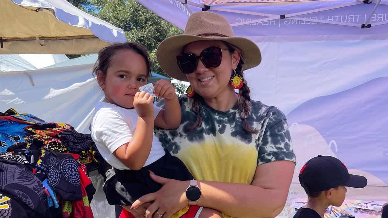 Alanah and Pypah Scholes at the Coota Girls stall in 2023