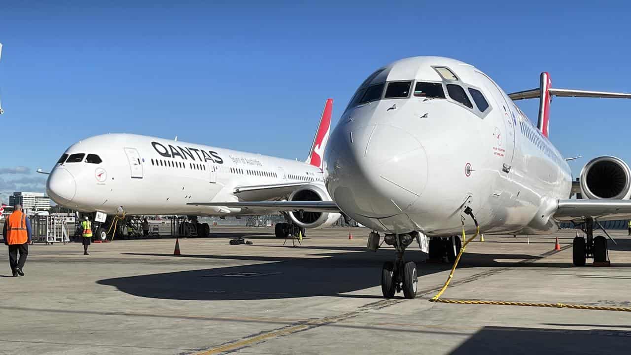 Qantas planes