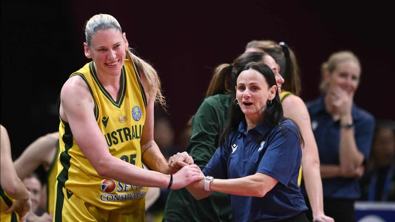 Lauren Jackson (left) and opals coach Sandy Brondello.