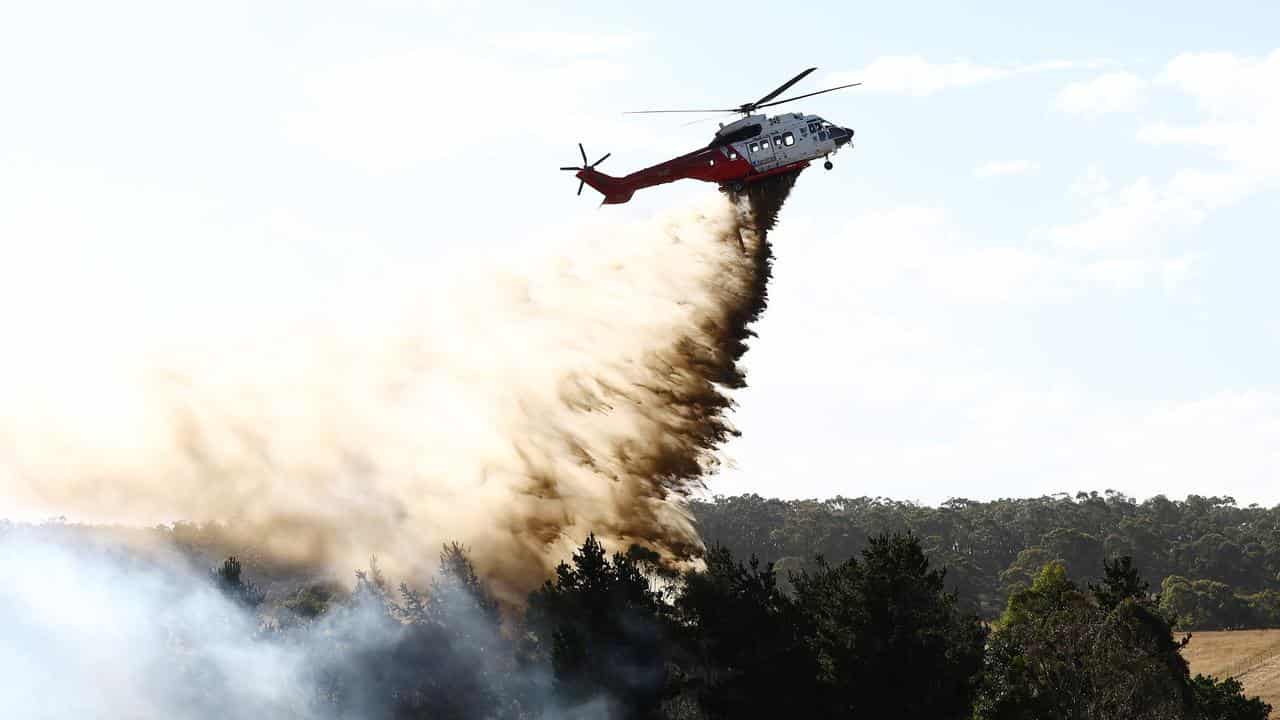 Water bomber near Beaufort