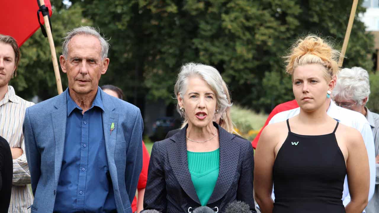 Bob Brown, Rosalie Woodruff and Alice Hardinge.