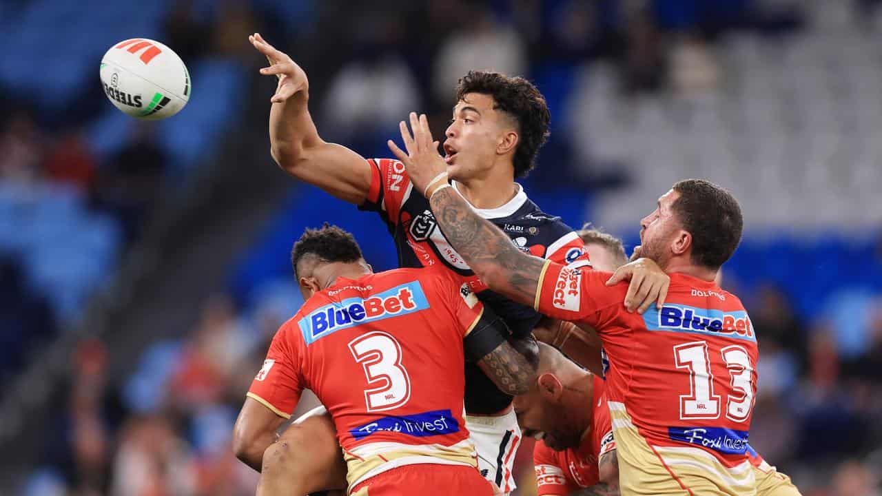 Sydney Roosters' NRL player Joseph-Aukuso Suaalii (centre).