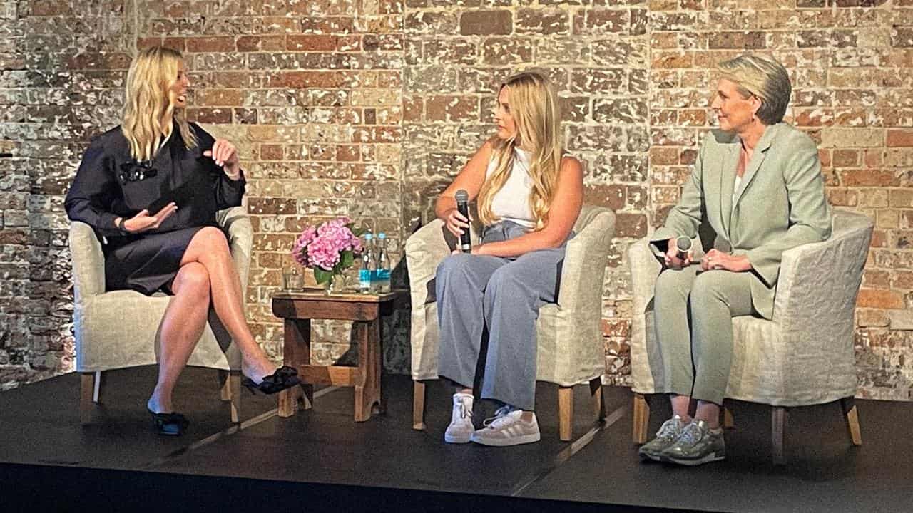 Georgie Abay, Anna Coutts-Trotter and Tanya Plibersek