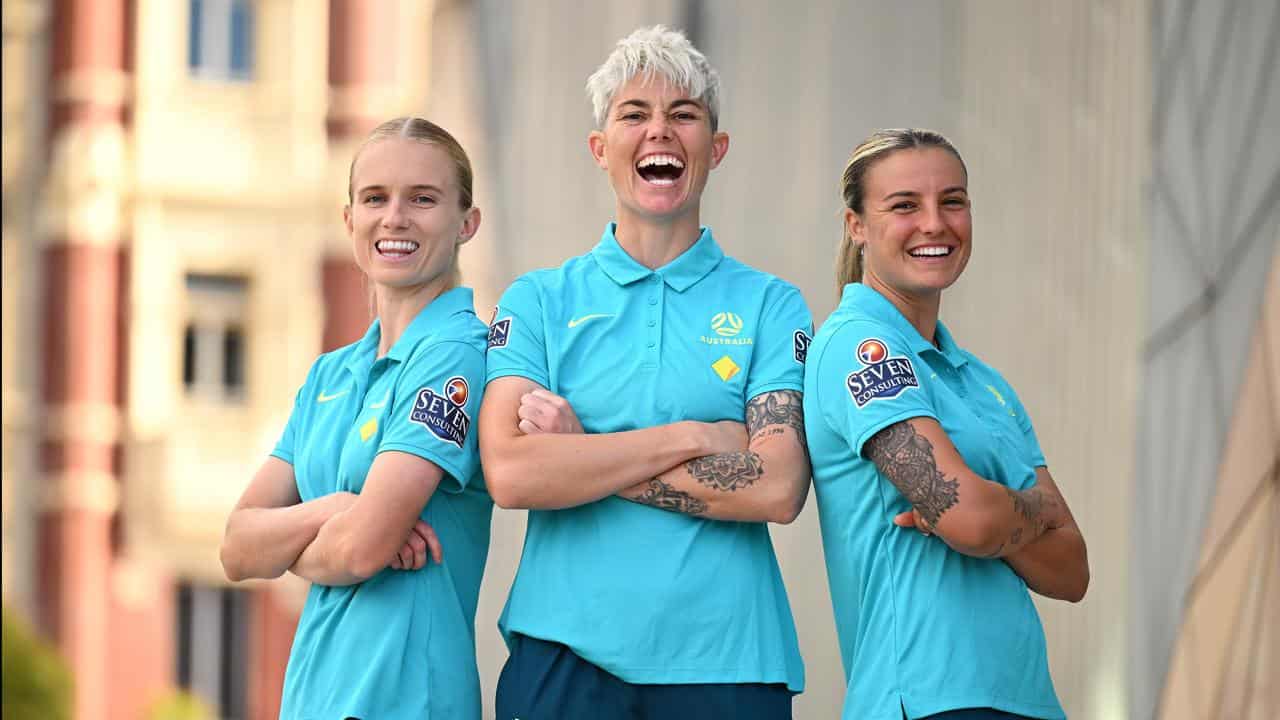 Matildas Kaitlyn Torpey (l), Michelle Heyman (c) and Chloe Logarzo.