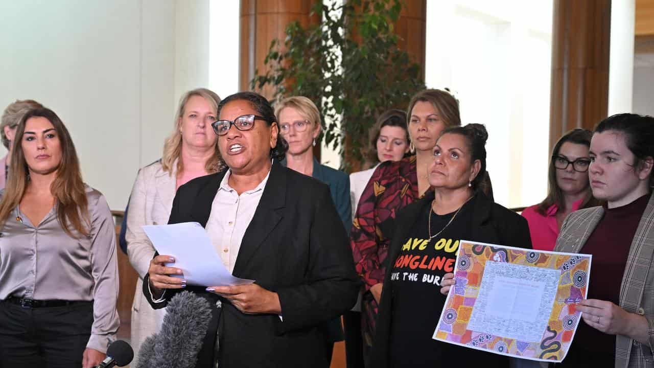 Traditional owners in Parliament