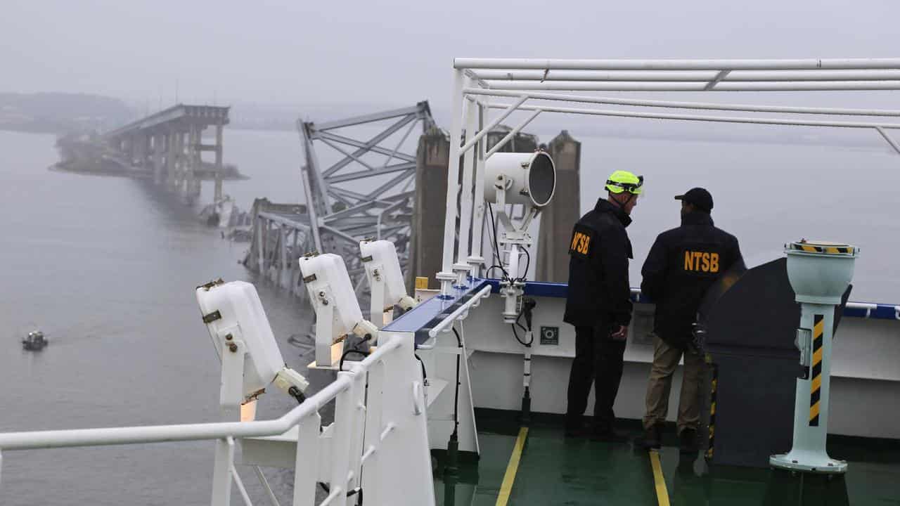 NTSB investigators on the cargo vessel Dali