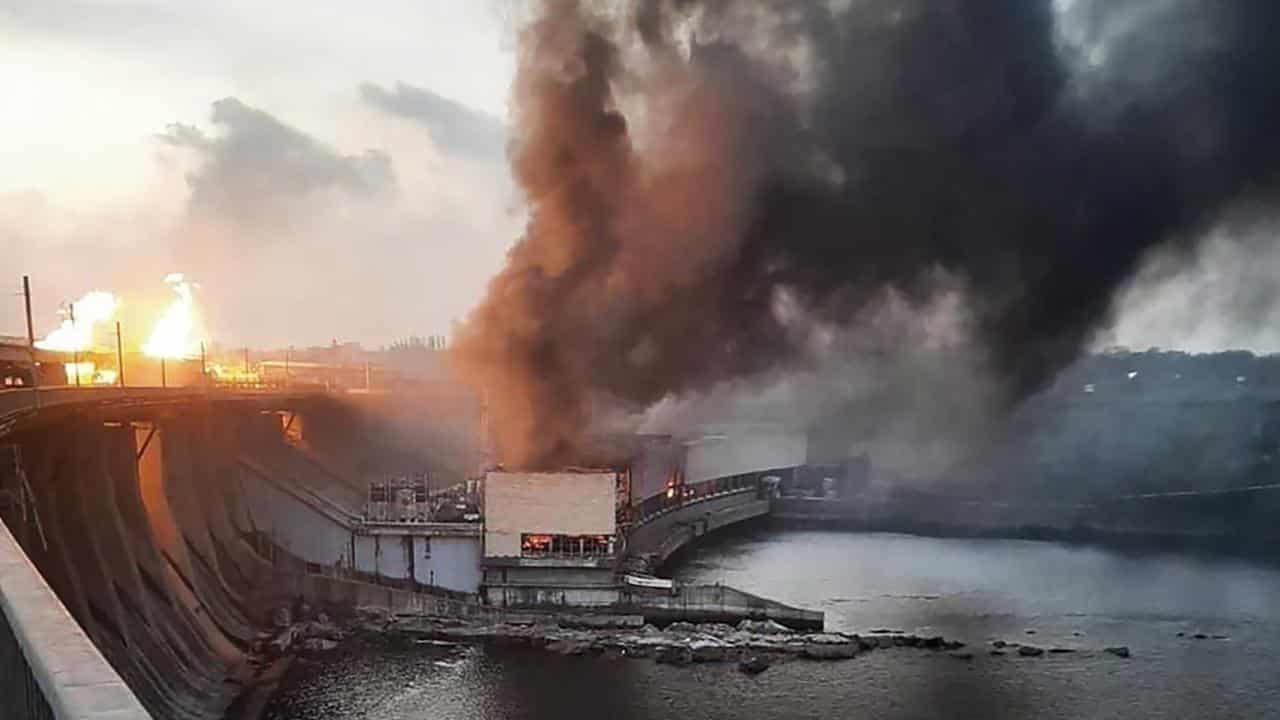 the Dnipro hydroelectric power plant