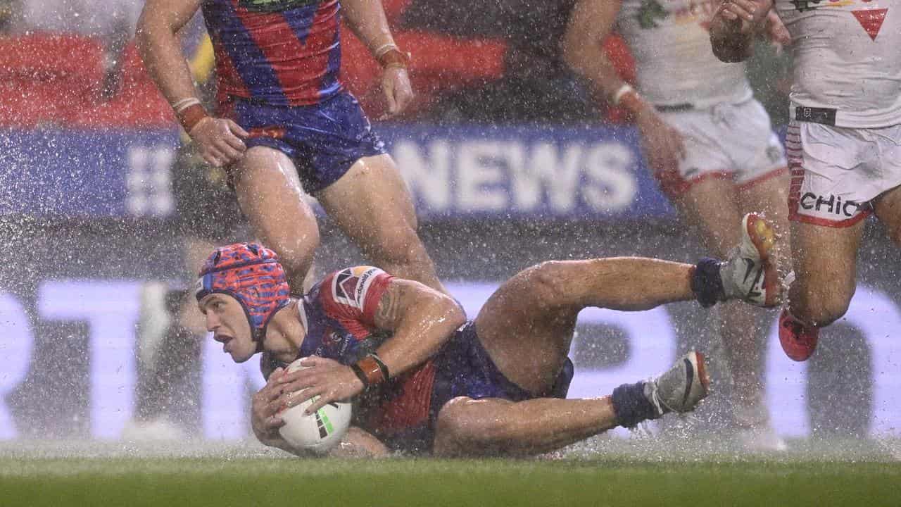 Ponga slides and scores