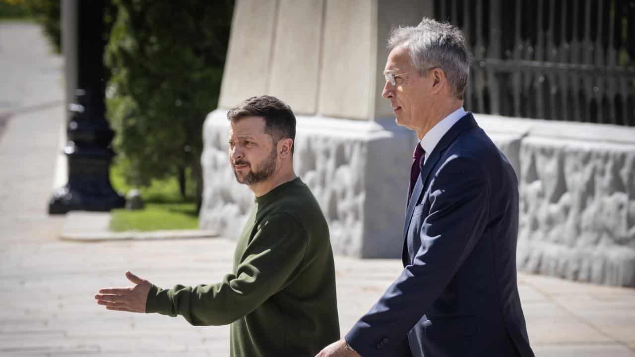 Volodymyr Zelenskiy and Jens Stoltenberg