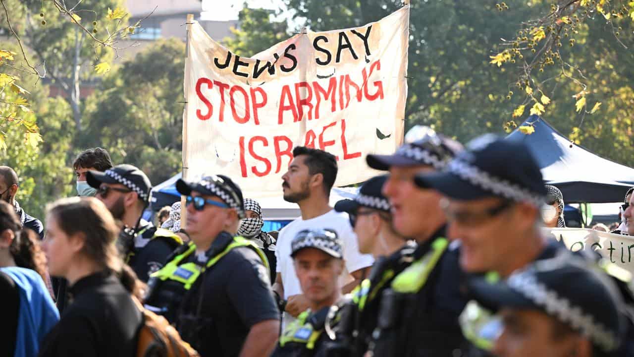 Police at Middle East protest at Melbourne University