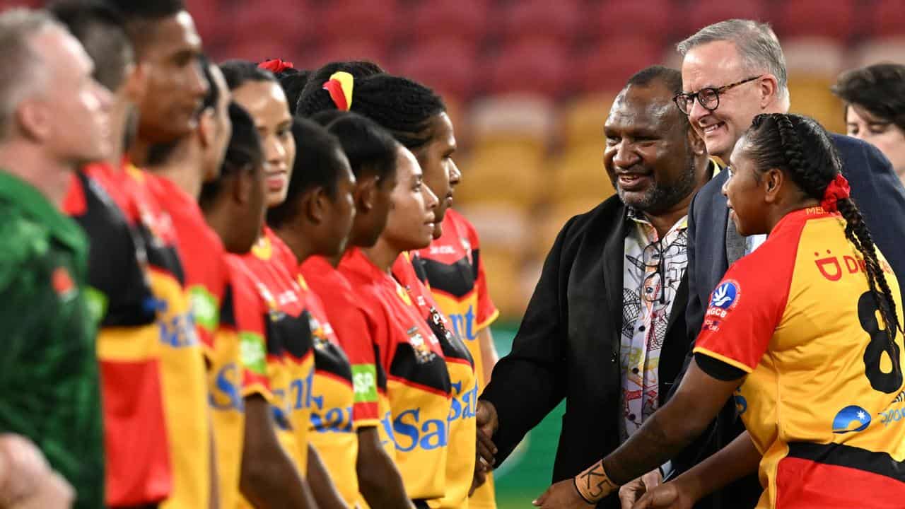 PNG PM James Marape and Australia PM Anthony Albanese meet the teams.