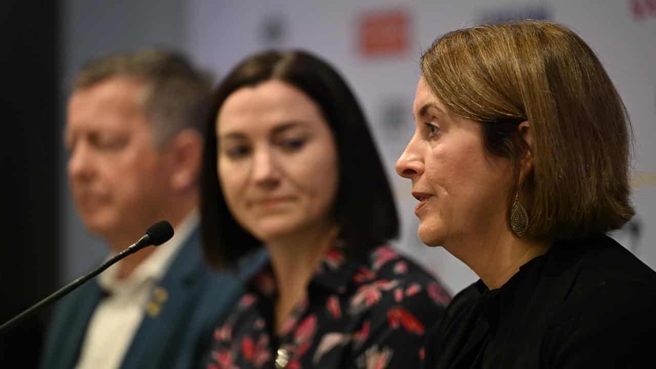 Matt Carroll, Anna Meares and Dr Carolyn Broderick.