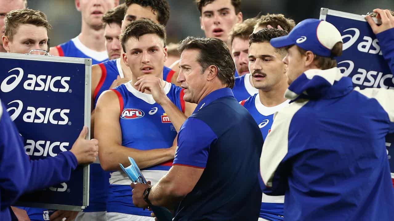 Western Bulldogs players and coach Luke Beveridge.