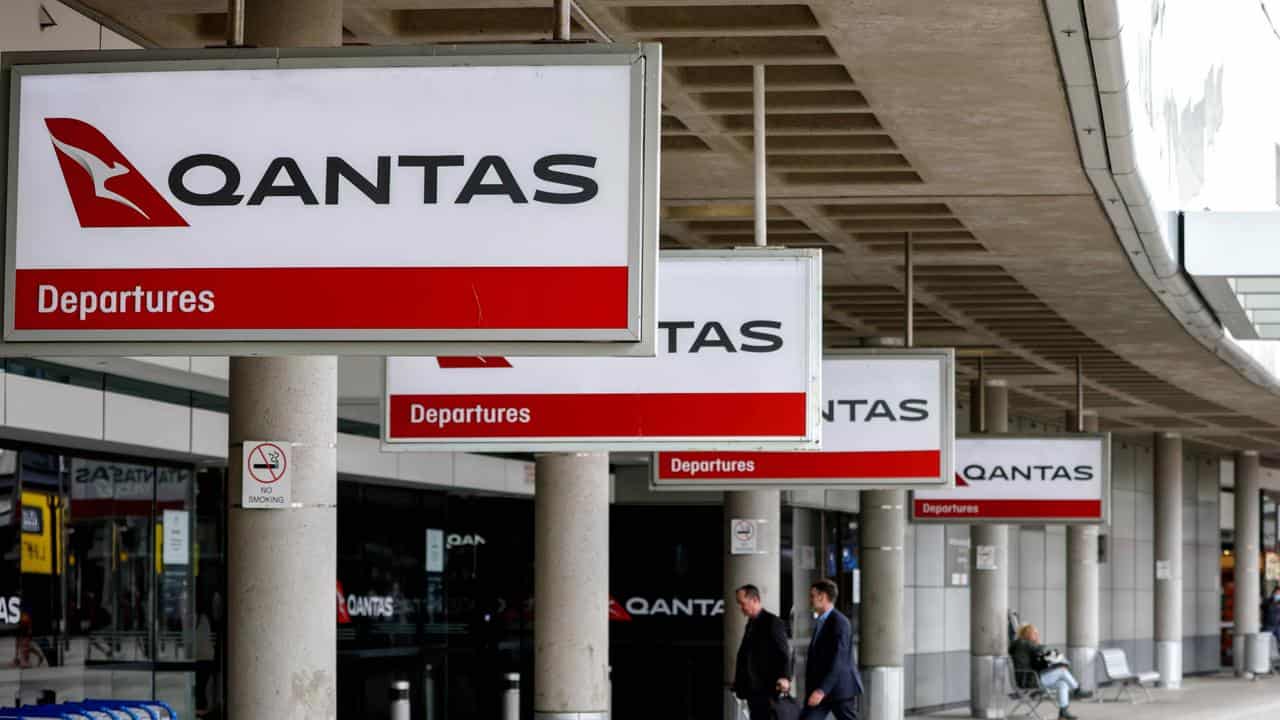 Review into Qantas