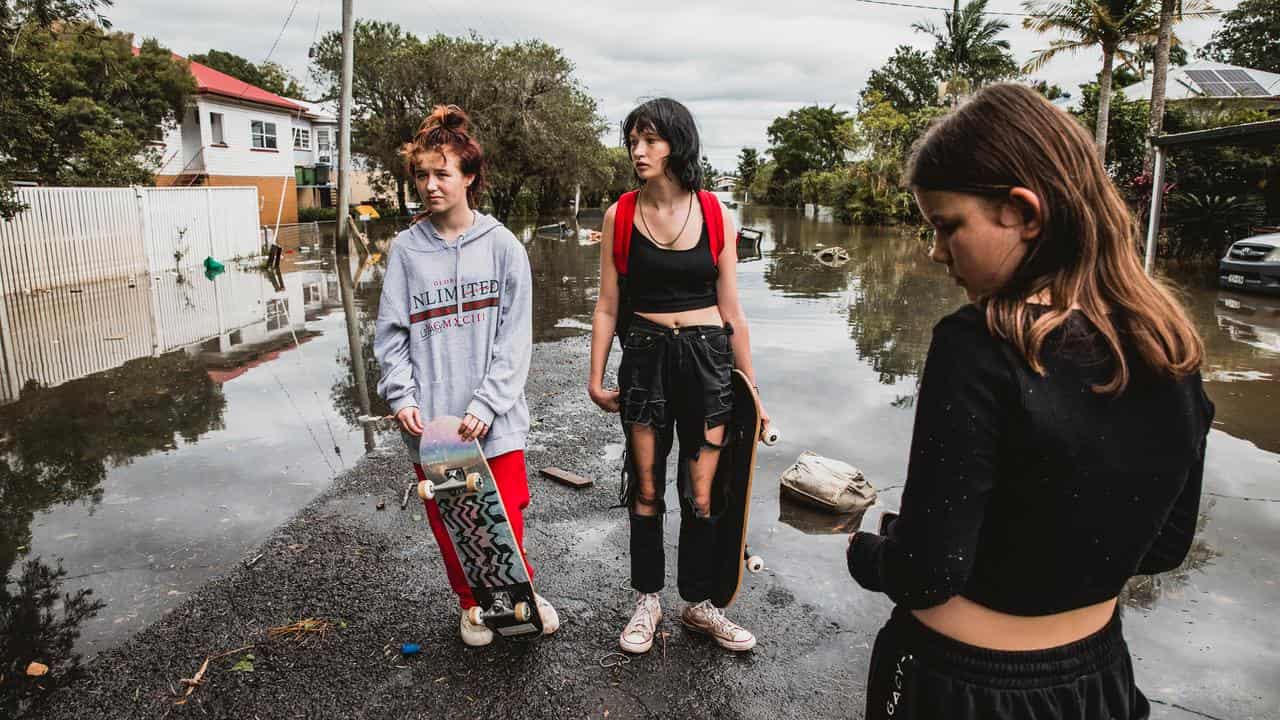 Natalie Grono's image of three girls