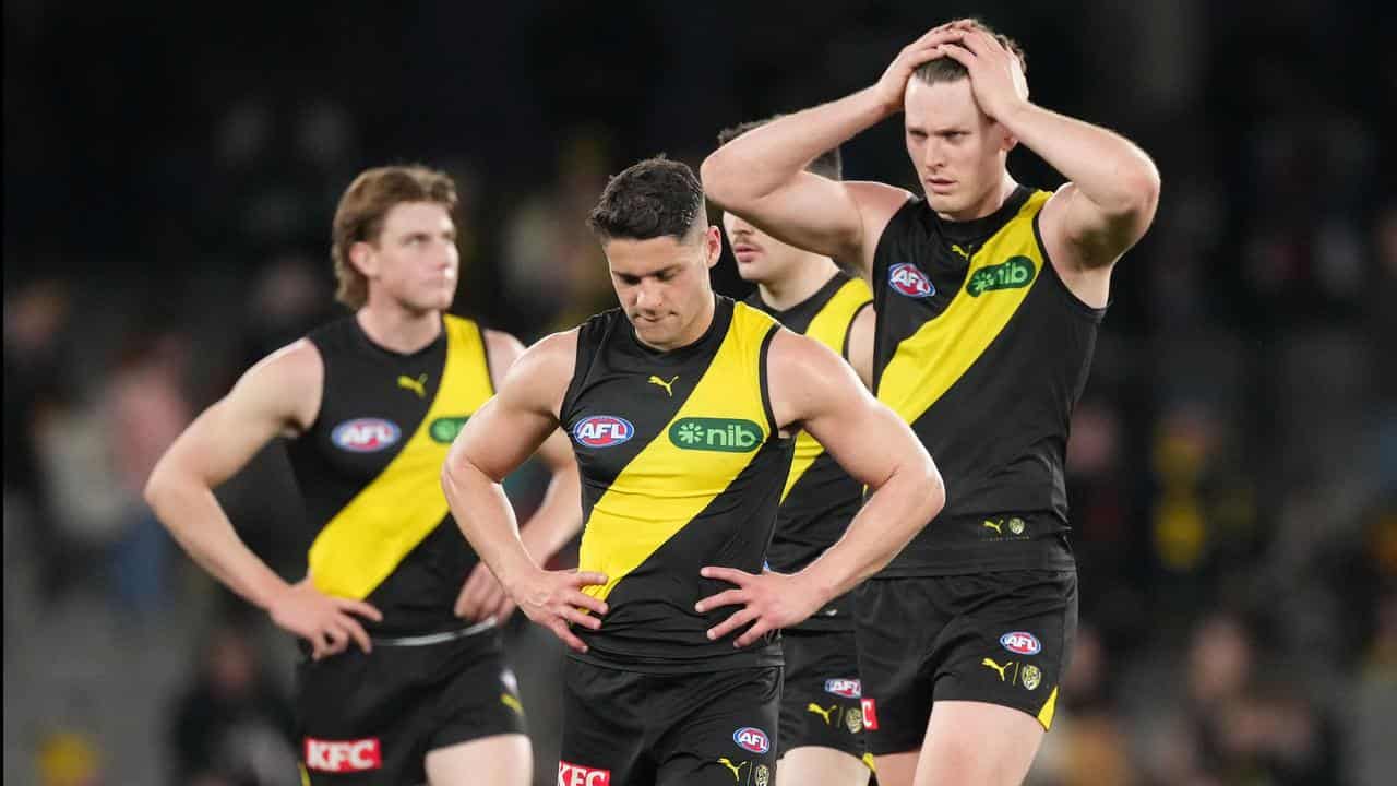 Richmond players looking dejected.