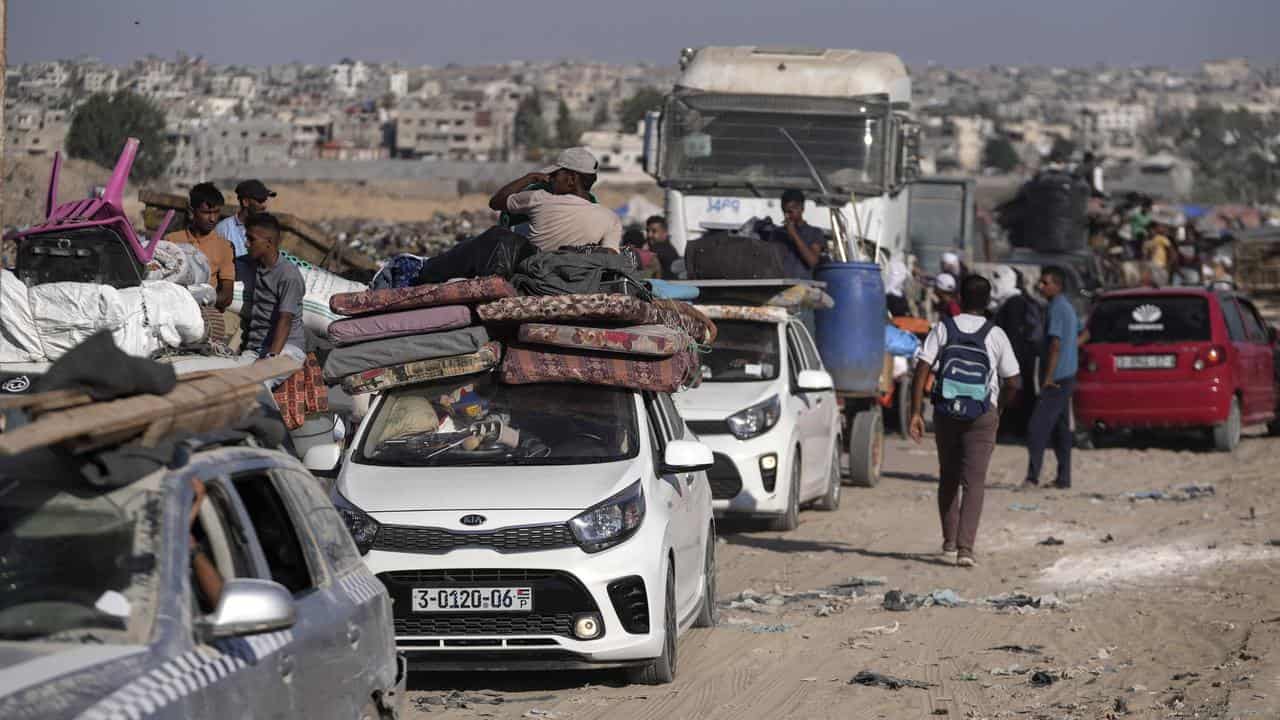 Refugees on move in Gaza