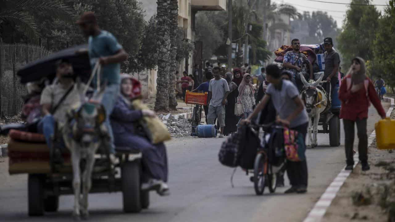 Palestinians flee after Israeli evacuation orders in Gaza