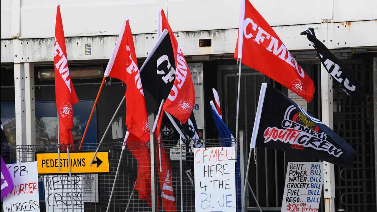 CFMEU signage