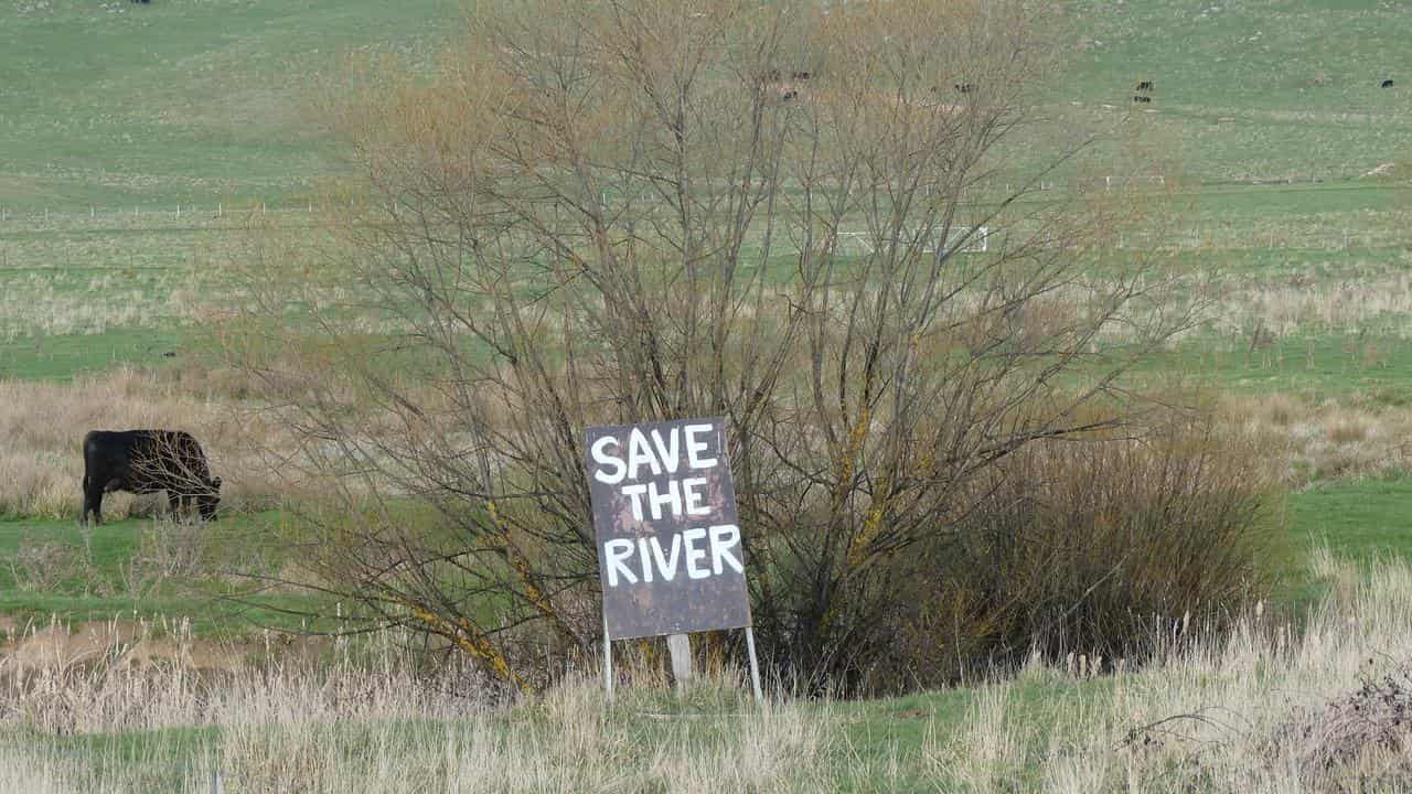 A sign on the banks of the Belubula River near Blayney