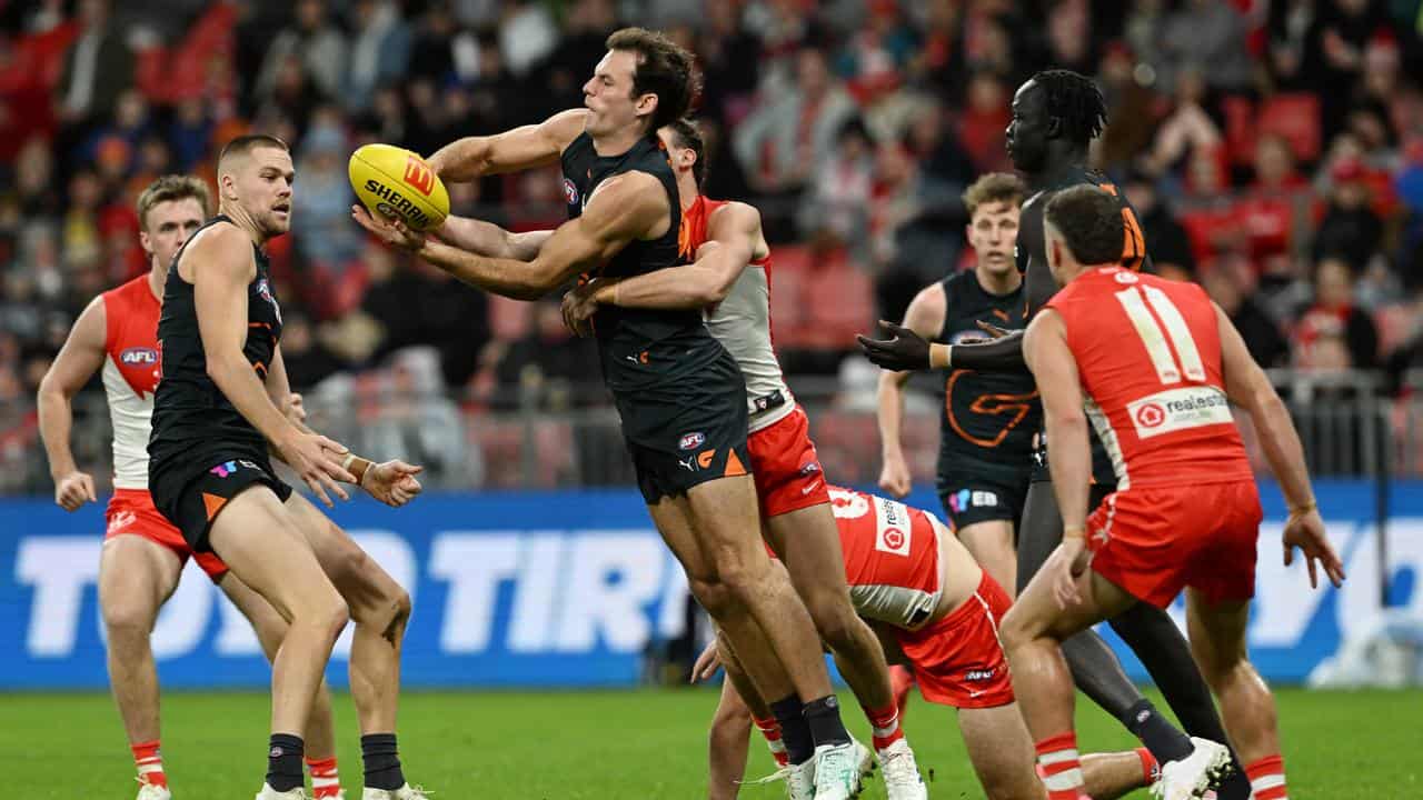 Action from Sydney v GWS.