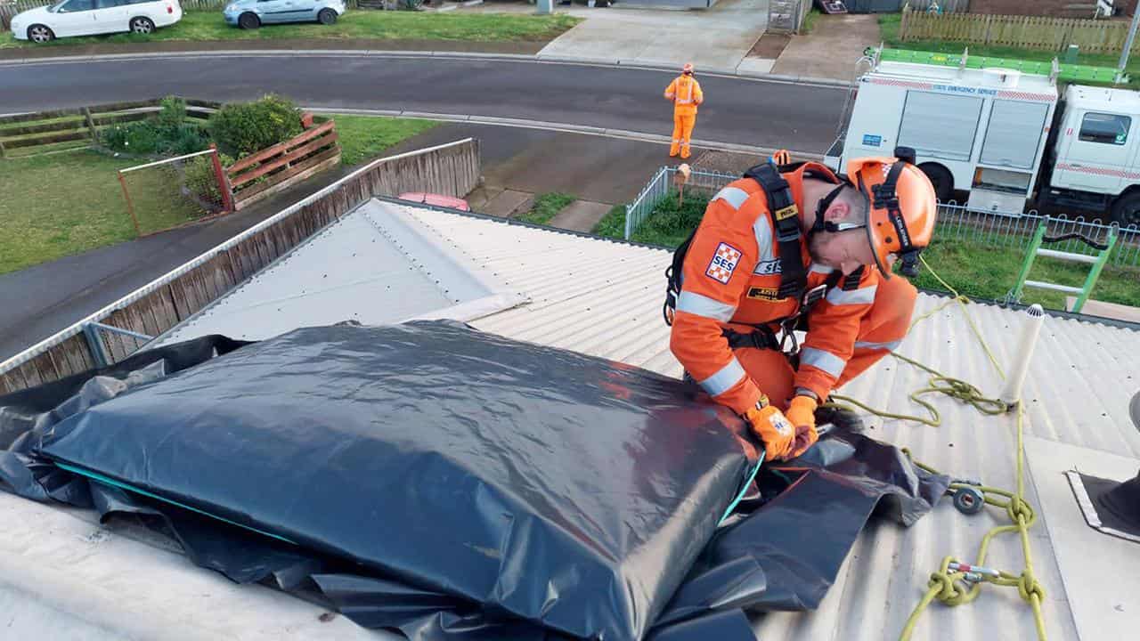 SES repair a roof