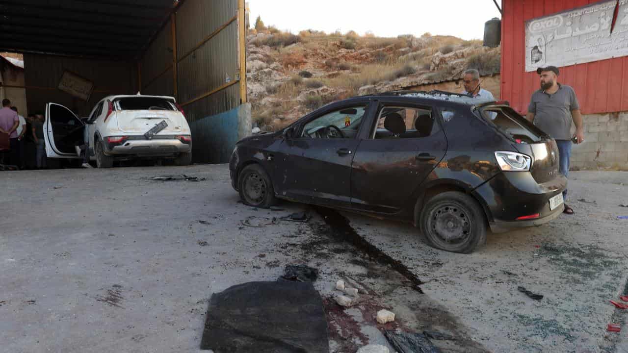 Six Palestinians killed in Israeli strikes