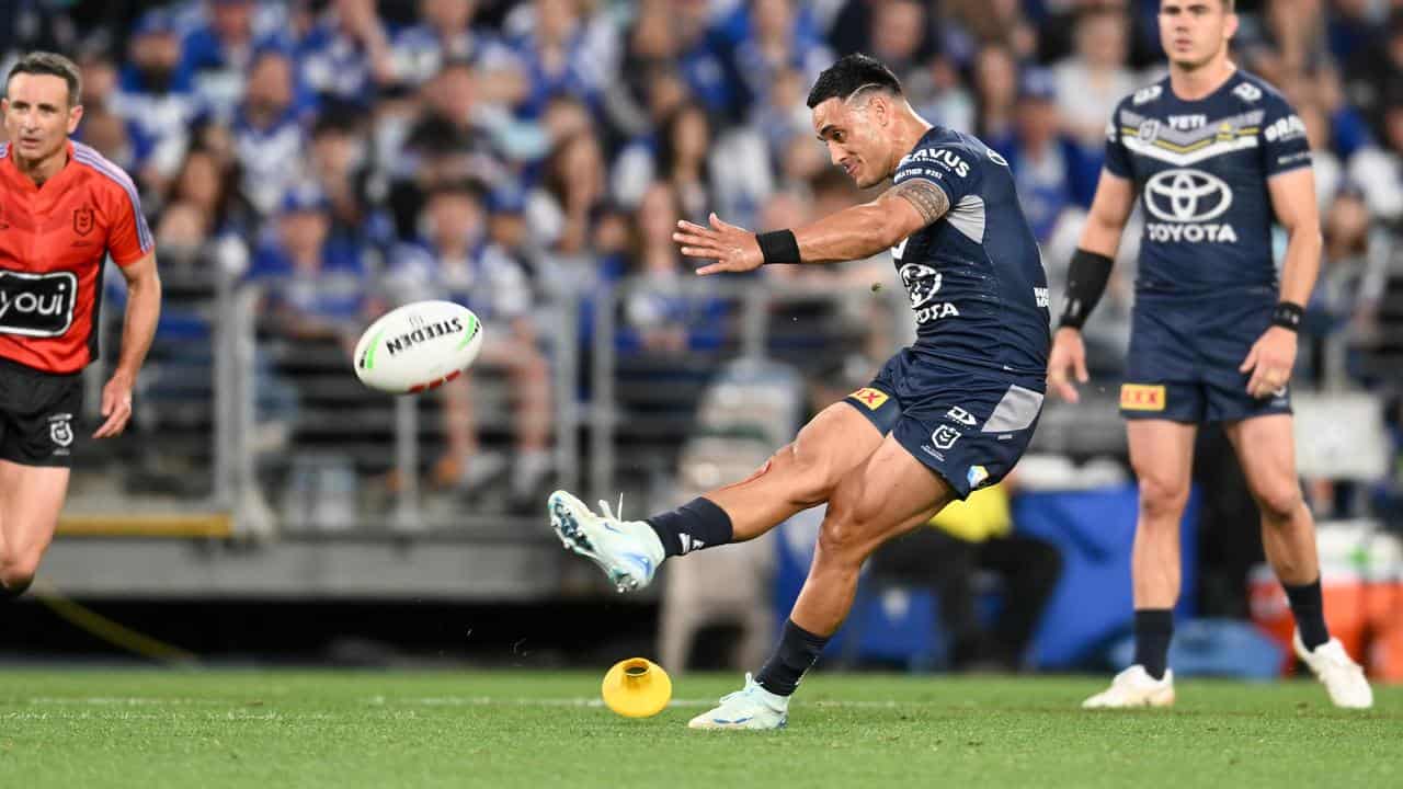 Valentine Holmes.