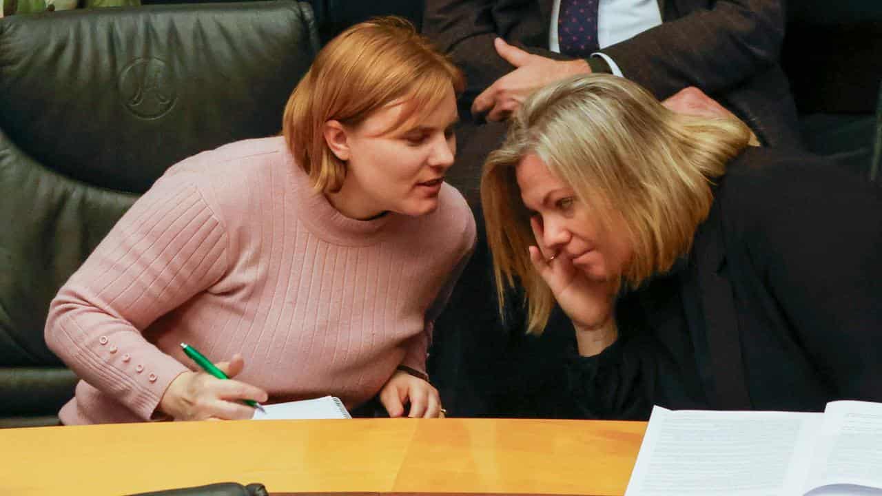 Independent MPs Miriam Beswick (left) and Rebekah Pentland