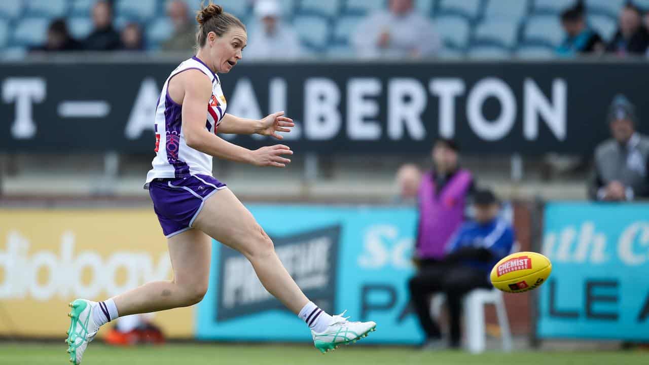 Ebony Antonio of the Dockers.