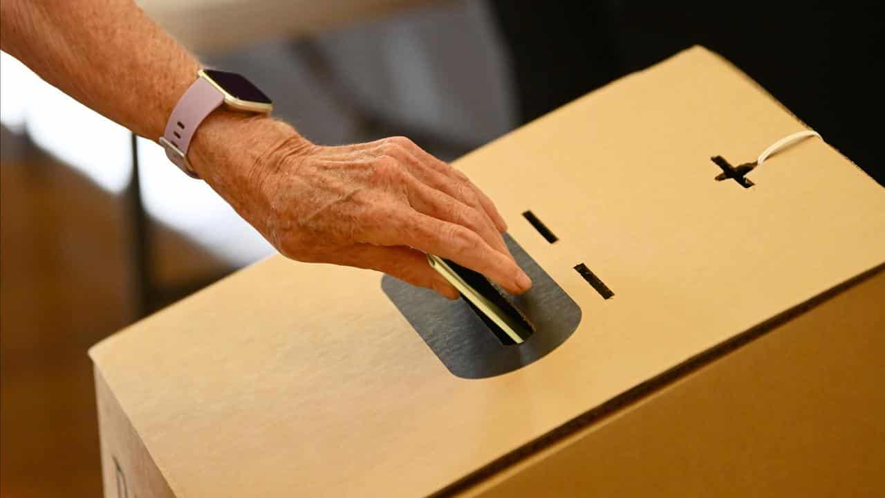 Polling box 