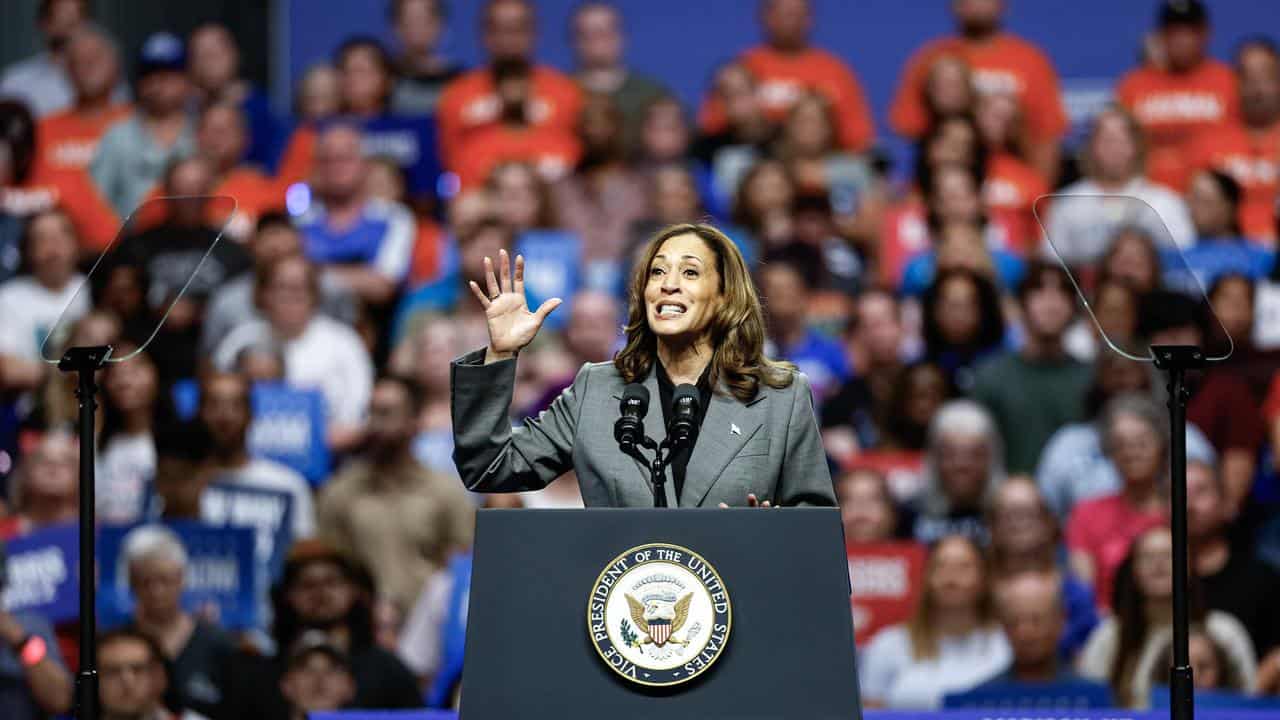 US Vice President Harris campaigns