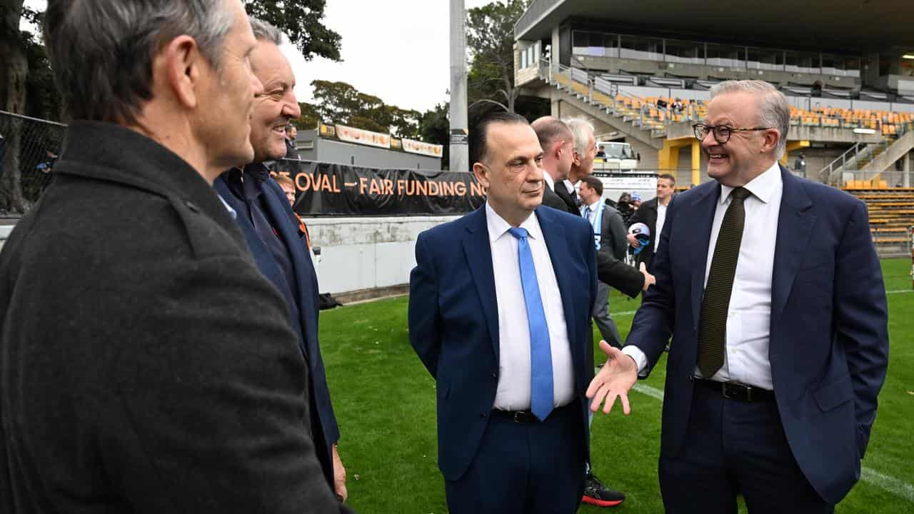 Wayne Pearce, Steve Roach, Peter V’landys and Anthony Albanese.